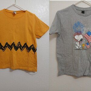 PEANUTS Knotts Berry Farm 2 shirts youth Medium snoopy charlie brown
